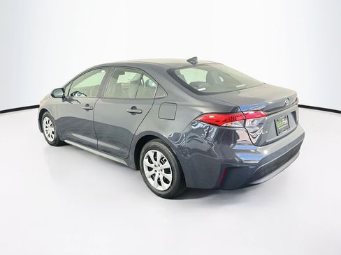 Used 2025 Toyota Corolla LE FWD image 5