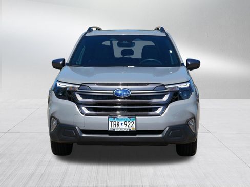 Used 2026 Subaru Forester Premium AWD/4WD image 2