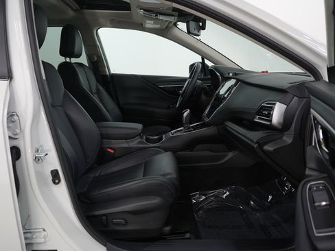 Used 2023 Subaru Outback Limited image 9