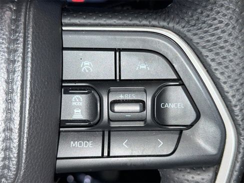 Certified 2025 Toyota Tacoma TRD Off-Road image 24