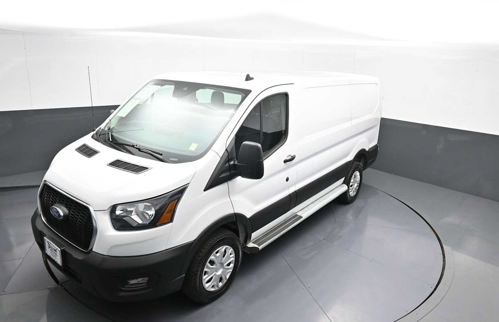 Used 2025 Ford Transit 250 Low Roof w/ Exterior Upgrade Package RWD image 38