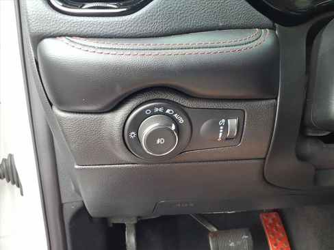 Used 2021 Dodge Durango R/T AWD/4WD image 17