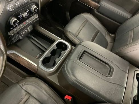 Used 2021 GMC Sierra 2500 Denali w/ Denali Ultimate Package image 22