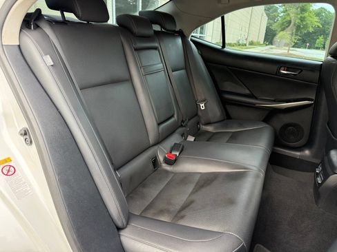 Used 2016 Lexus IS 200t RWD image 44