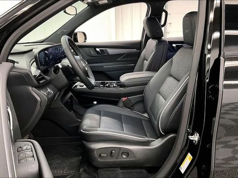 Used 2025 Buick Enclave Sport Touring w/ LPO, Floor Liner Package image 22