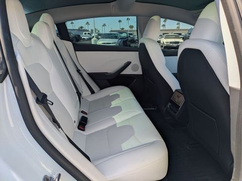 Used 2025 Tesla Model 3 Long Range AWD/4WD image 21