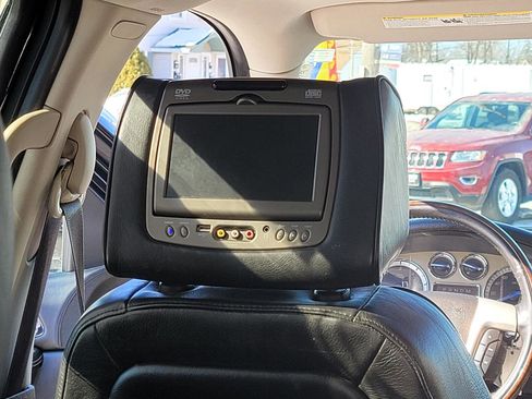 Used 2013 Cadillac Escalade Platinum image 36