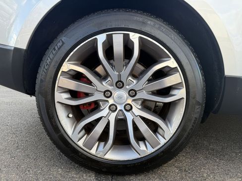 Used 2016 Land Rover Range Rover Sport Supercharged image 40