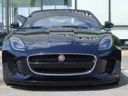 Used 2020 Jaguar F-TYPE Convertible RWD image 2