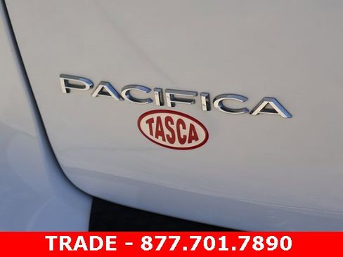 Used 2021 Chrysler Pacifica Touring w/ Cold Weather Group image 7