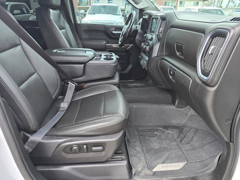 Used 2022 Chevrolet Silverado 3500 LTZ image 34