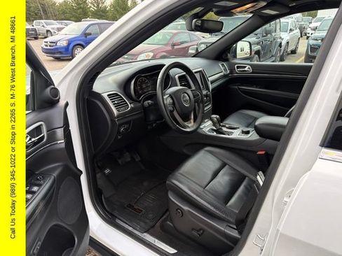 Used 2018 Jeep Grand Cherokee Limited AWD/4WD image 10