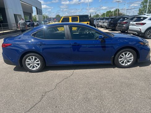 Used 2026 Toyota Camry LE FWD image 3