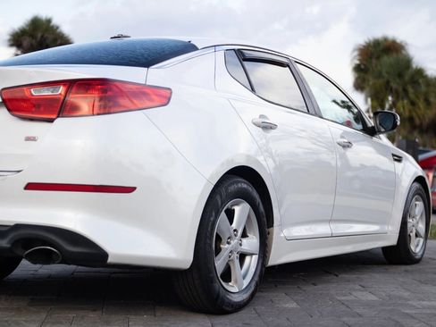Used 2015 Kia Optima LX FWD image 14