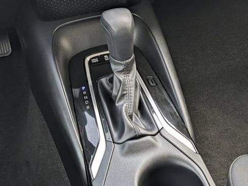 Used 2025 Toyota Corolla LE image 14