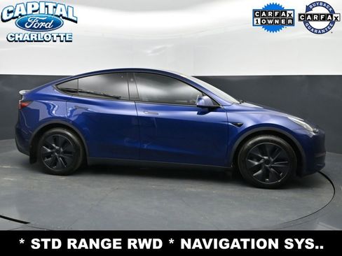 Used 2024 Tesla Model Y 2WD image 22