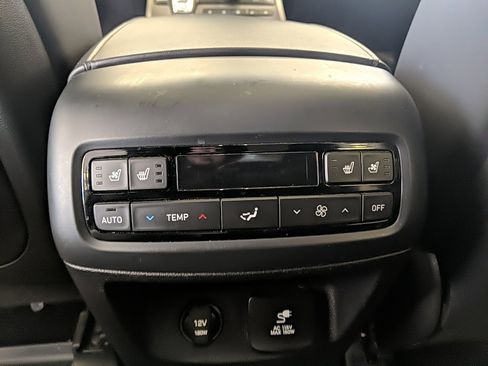 Used 2020 Hyundai Palisade Limited image 14