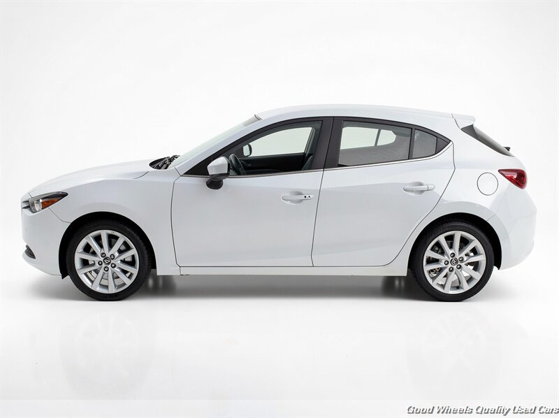 Used 2017 MAZDA MAZDA3 Grand Touring w/ Premium Equipment Package FWD image 8