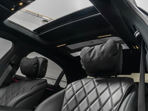 Used 2025 Mercedes-Benz S 580e 4MATIC Sedan image 18