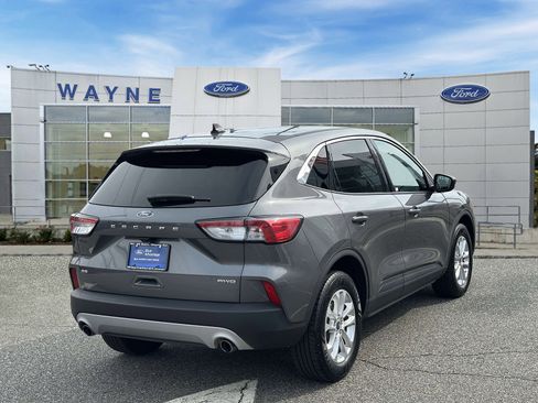 Certified 2021 Ford Escape SE image 5