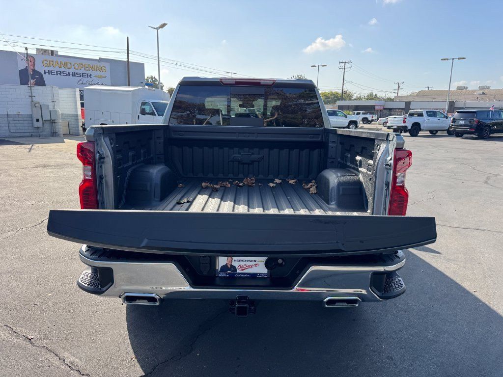 New 2026 Chevrolet Silverado 1500 LT AWD/4WD image 14