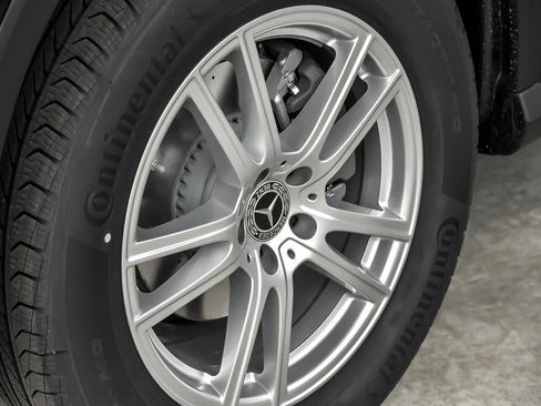 Certified 2025 Mercedes-Benz GLC 300 4MATIC image 6