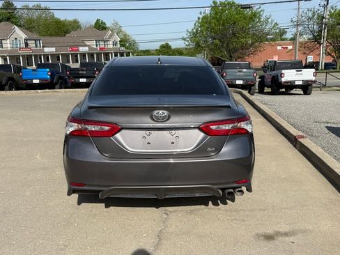 Used 2019 Toyota Camry SE w/ Audio Package image 7
