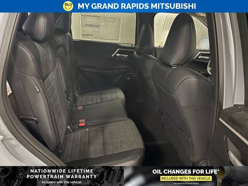 New 2026 Mitsubishi Outlander Trail Edition image 14
