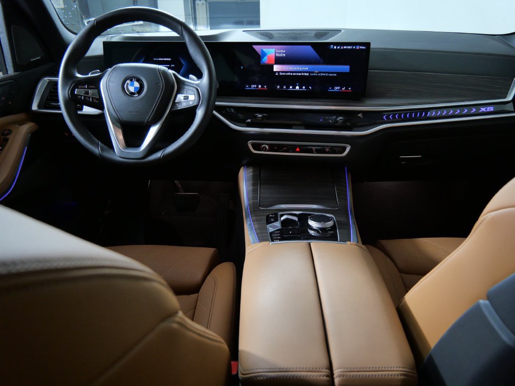Used 2024 BMW X5 xDrive40i AWD/4WD image 21