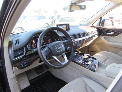 Used 2017 Audi Q7 3.0T Premium Plus image 8