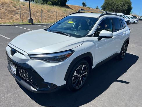 Used 2024 Toyota Corolla Cross AWD Hybrid image 5