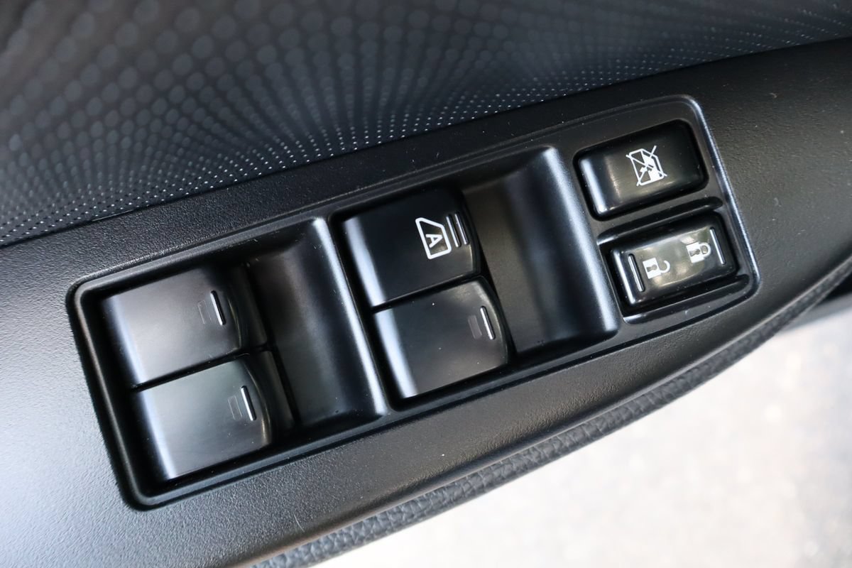 Used 2012 Subaru Legacy 2.5i Limited AWD/4WD image 27