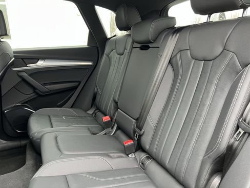 Used 2024 Audi Q5 2.0T Premium w/ Summer of Audi Package image 33