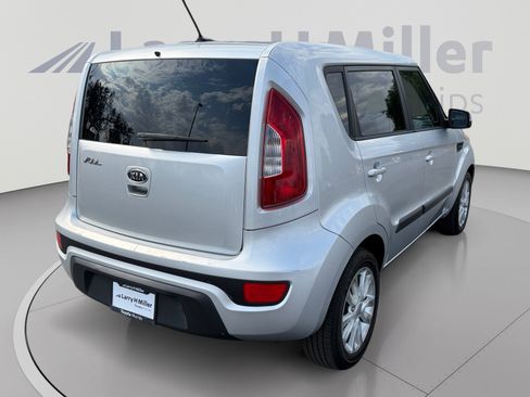 Used 2012 Kia Soul + FWD image 5