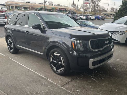 Certified 2025 Kia Telluride EX w/ EX Captain's Chair Package image 1