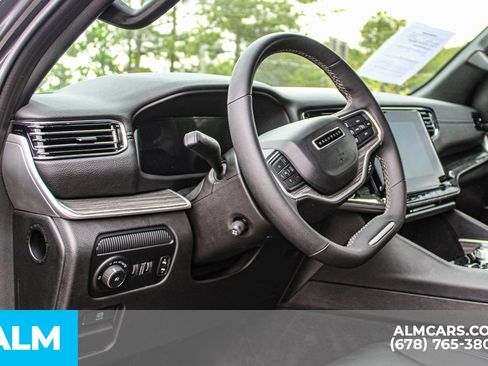 Used 2022 Jeep Wagoneer Series II w/ Premium Group I AWD/4WD image 25