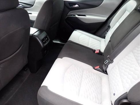 Used 2018 Chevrolet Equinox LS FWD image 9
