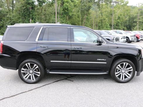Used 2017 GMC Yukon Denali w/ Open Road Package RWD image 9