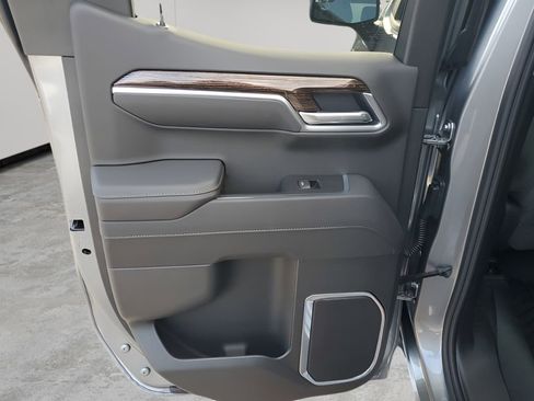 New 2026 GMC Sierra 1500 Elevation image 17