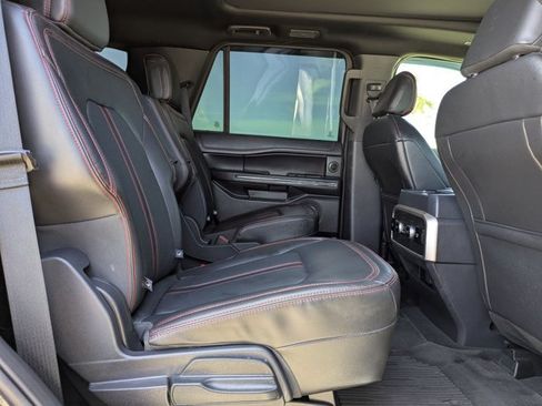 Used 2024 Ford Expedition Limited RWD image 21
