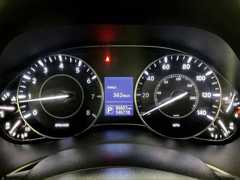 Used 2018 Nissan Armada Platinum w/ Captain Seat Package image 20