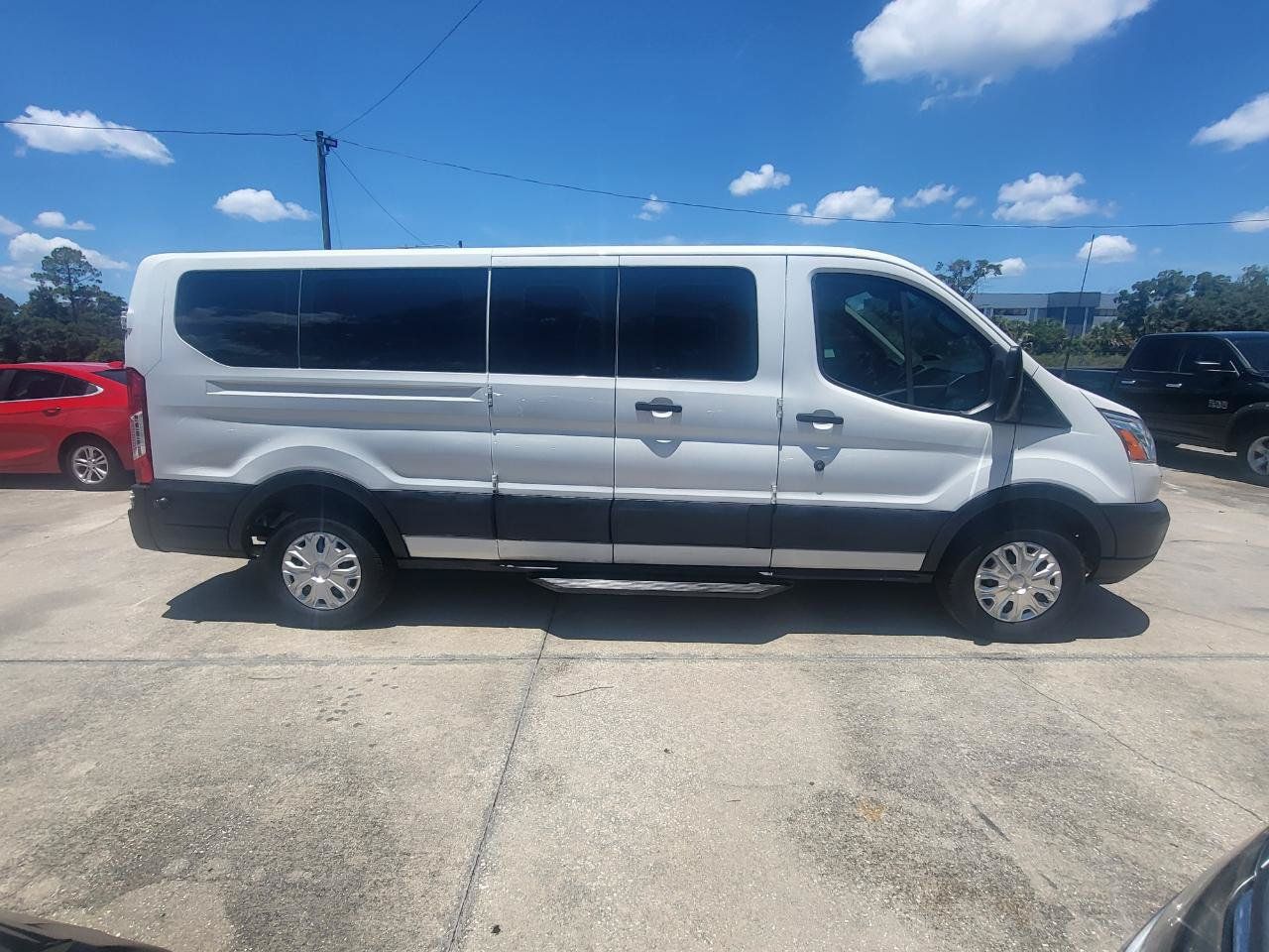 Used 2016 Ford Transit 350 XLT RWD image 11
