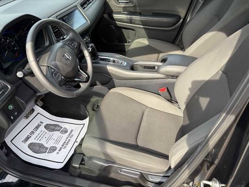 Used 2019 Honda HR-V Sport image 10