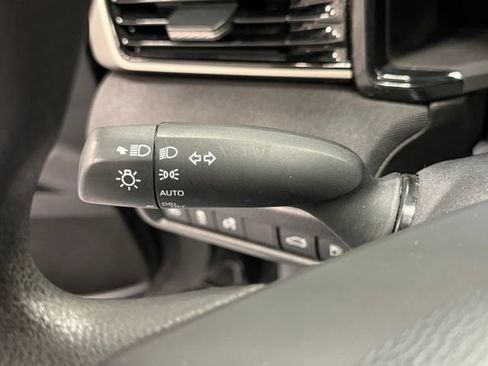 Used 2025 Toyota Camry LE FWD image 21