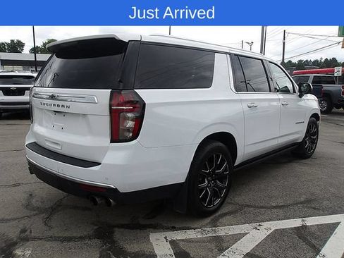 Used 2023 Chevrolet Suburban High Country AWD/4WD image 7