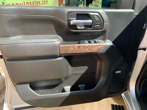 Used 2022 GMC Sierra 2500 Denali w/ Denali Ultimate Package image 26