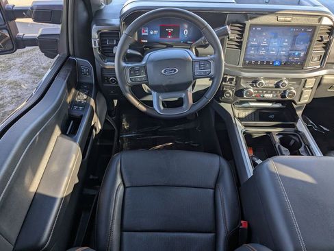 Used 2025 Ford F250 Lariat w/ Chrome Package image 15