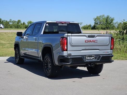 Used 2023 GMC Sierra 1500 AT4X AWD/4WD image 5