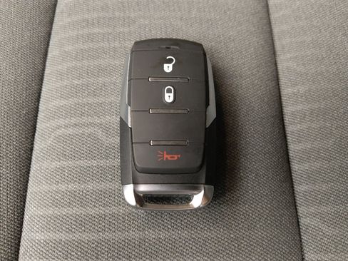 Used 2020 RAM 1500 Big Horn image 32