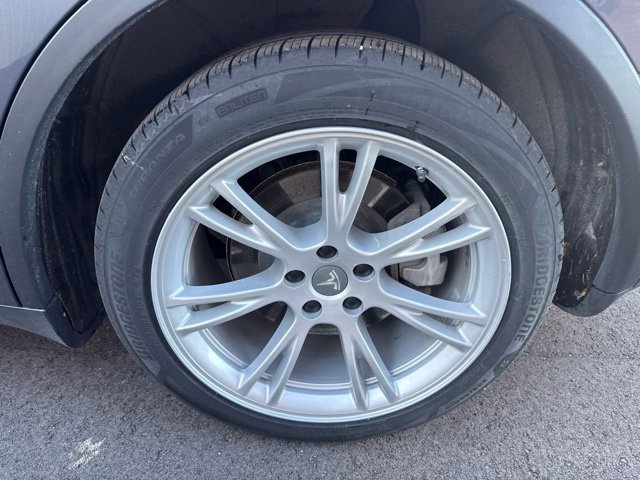 Used 2021 Tesla Model Y Long Range AWD/4WD image 15